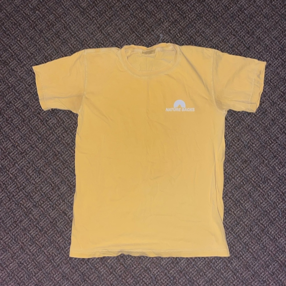 SM yellow Nature Backs tee